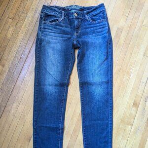American Eagle size 8 Jeans